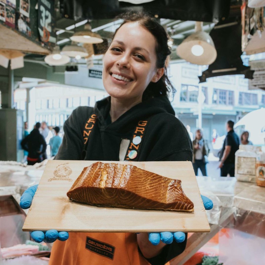 Foods Pike Place Fish Market Fish | Smoked King Salmon - Traditional, Alderwood, Wild, 3/4 Lb