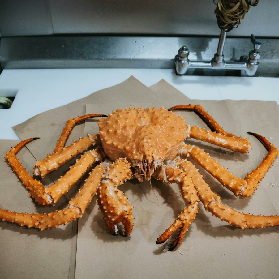 Foods Pike Place Fish Market Fish | Whole Alaskan King Crab