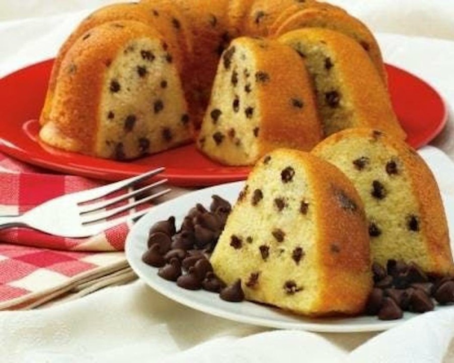 Foods Dockside Market Bundt Cakes | Captains Chocolate Chip Cake