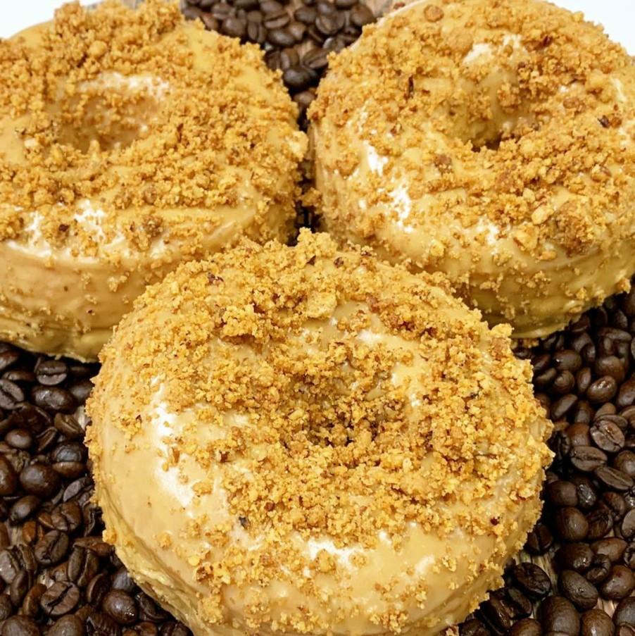 Foods Dough Doughnuts Doughnuts | Cafe Au Lait Doughnuts With Pecan Streusel - 6 Pack