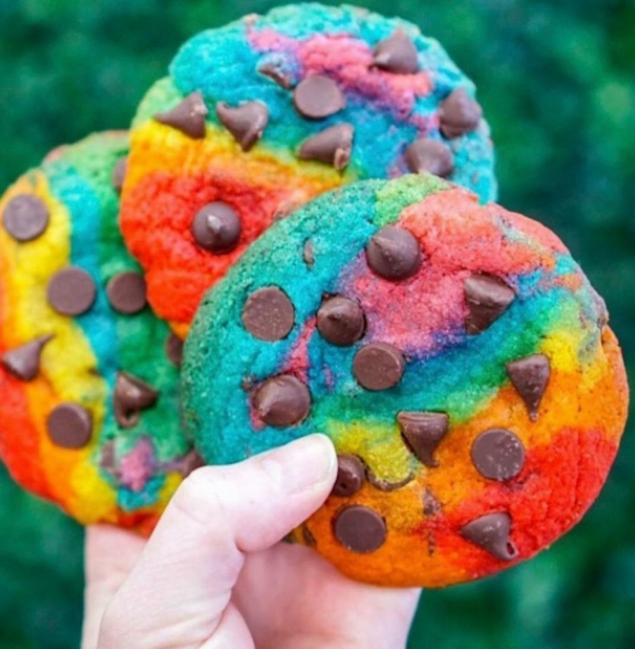 Foods Baked in Color Brownies | Giant Brownies + Cookies For 16