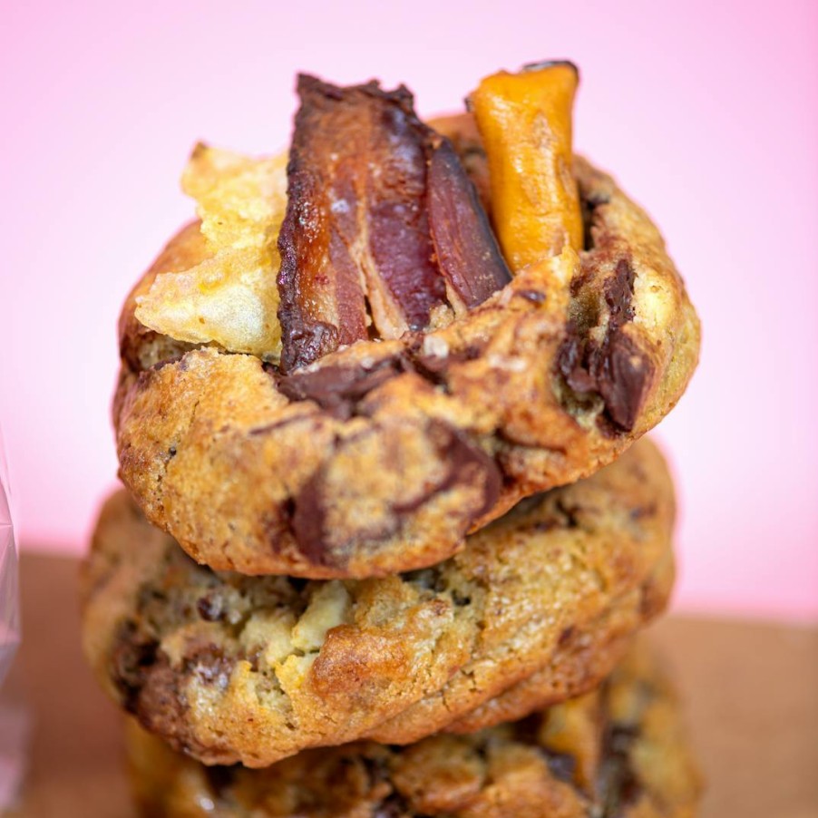 Foods Hedy Goldsmith Chocolate Chip Cookies | Candied Bacon Junk In Da Trunk® Cookies - 12 Pack